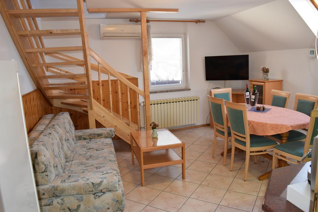 Apartments Mrakic Бовец Экстерьер фото